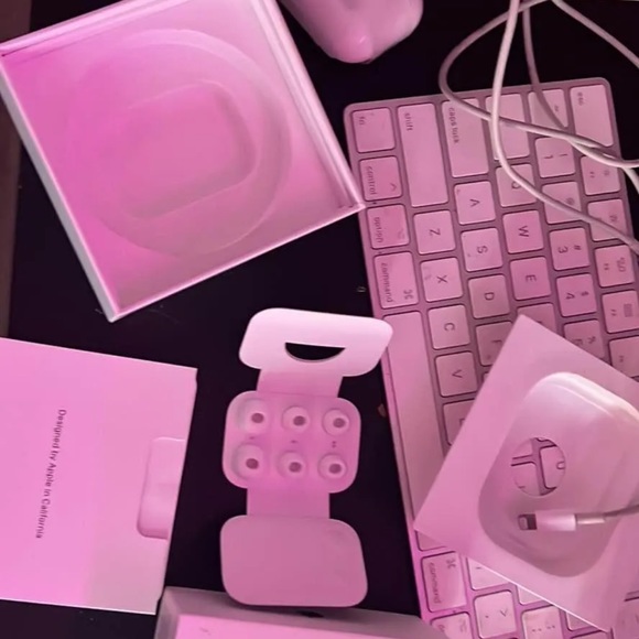 AirPods Pro’s 2nd generation - Picture 4 of 6